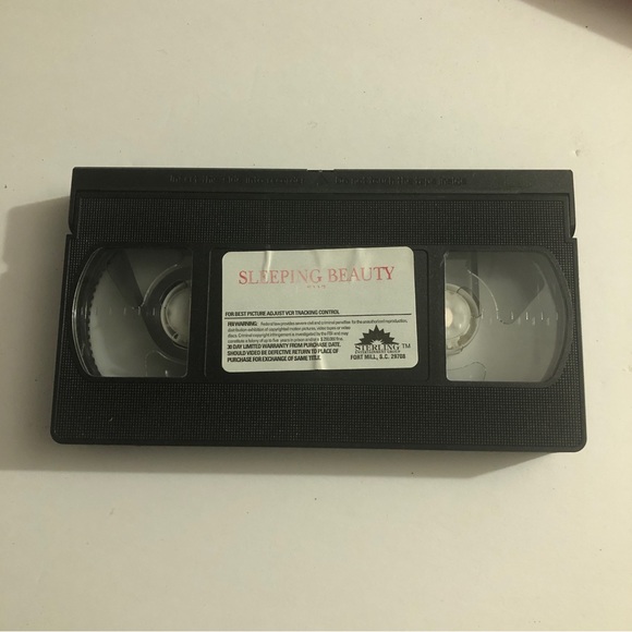 UAV Entertainment Sleeping Beauty Cartoon VHS - Picture 5 of 6